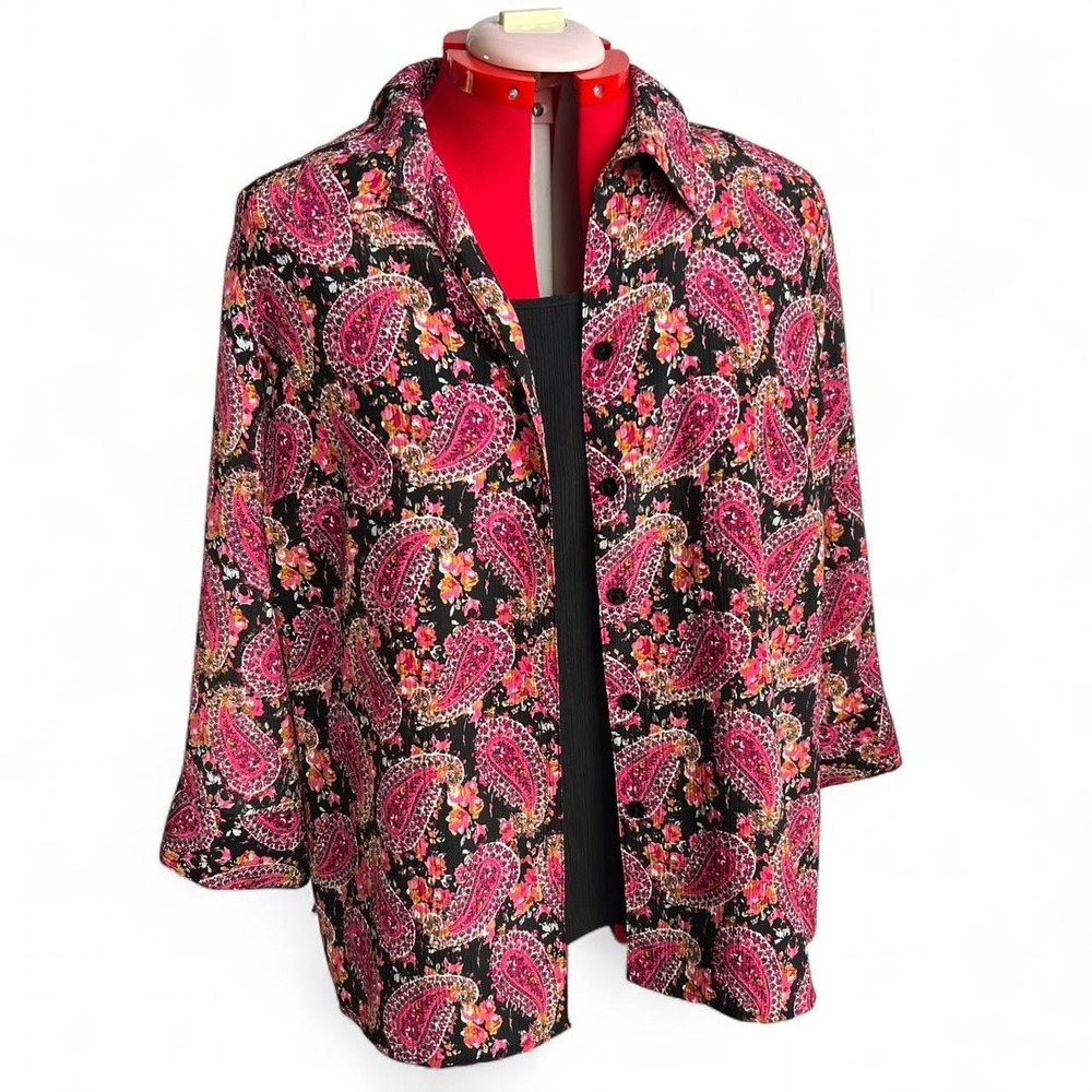 Y2K Vintage Pink and Black Paisley Button-up Blouse Top with 3/4 sleeves